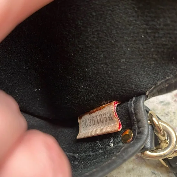 Dooney & Bourke Wristlet EUC - Picture 8 of 10